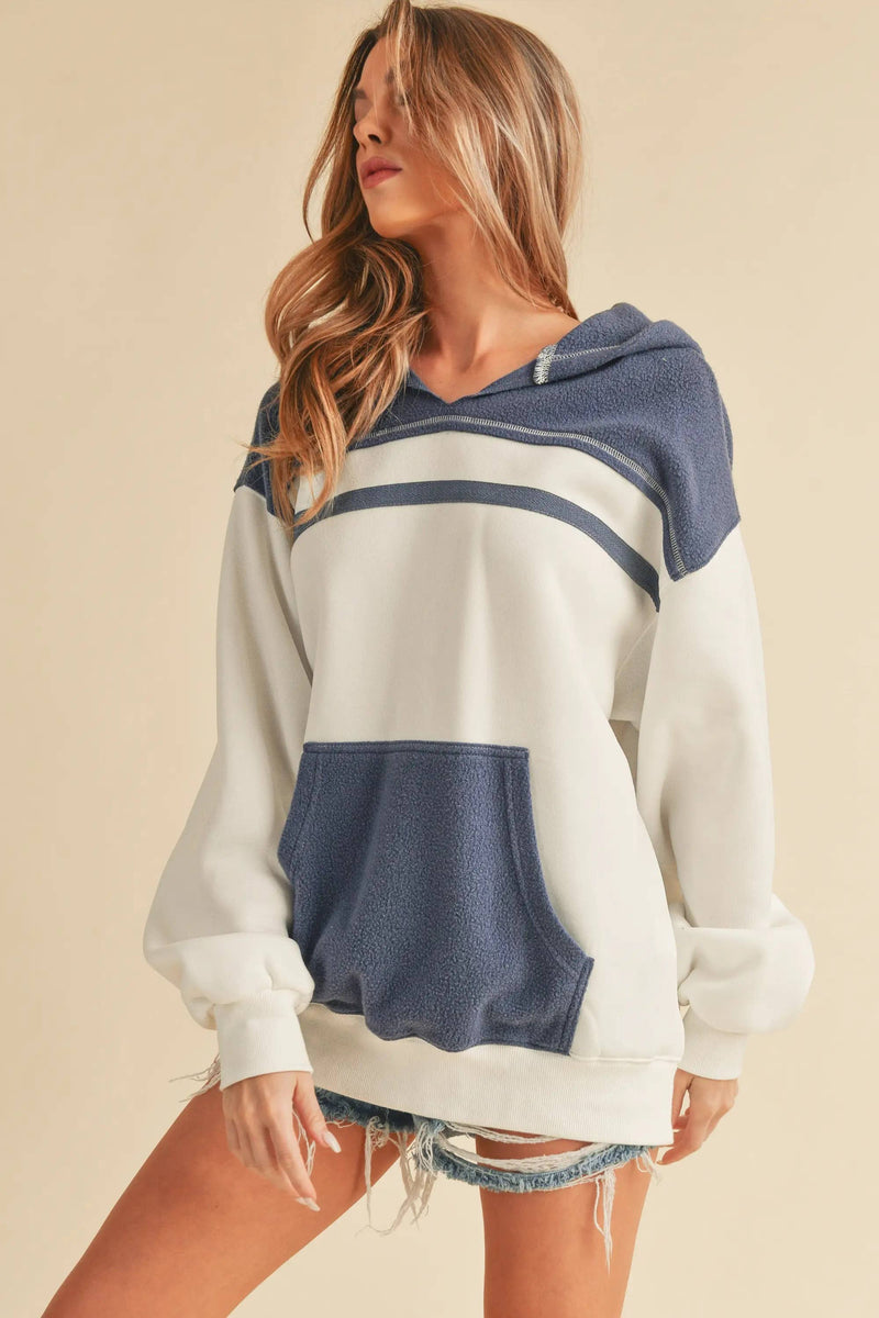 940BK Lari Hooded Sweatshirt
