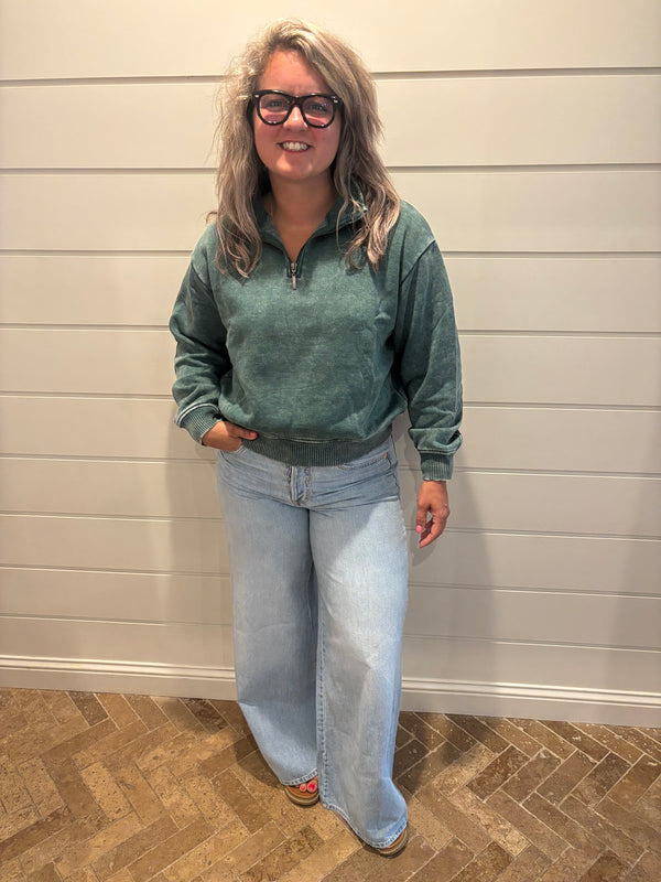 ACID WASH FLEECE HALF ZIP PULLOVER