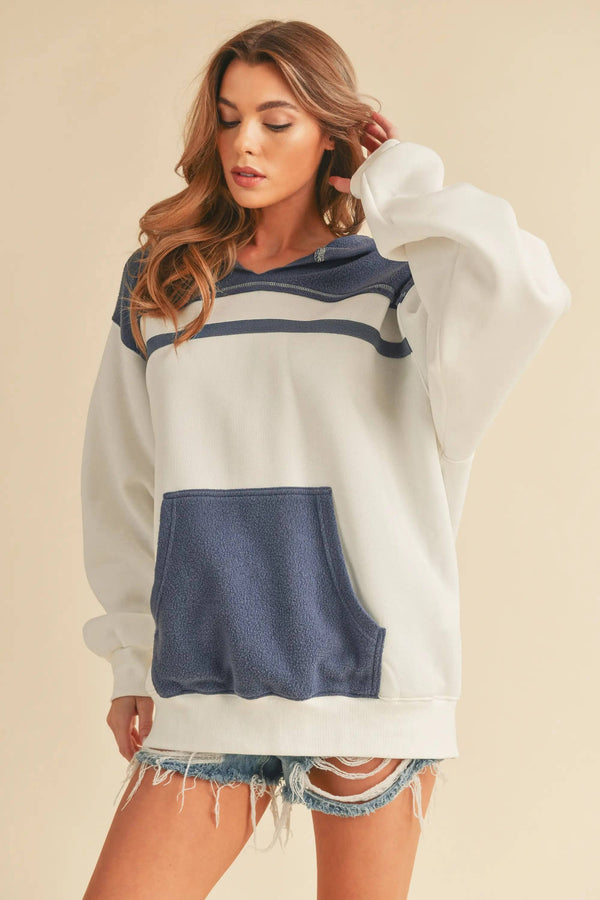 940BK Lari Hooded Sweatshirt