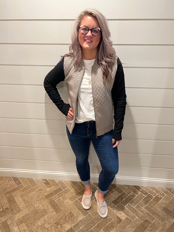 Ampersand quilted bomber- taupe & black