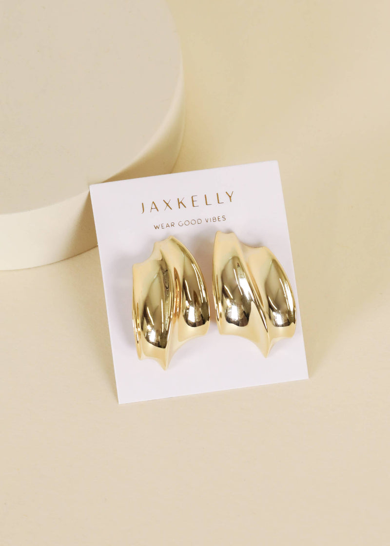 Bold Wave - Gold Earrings